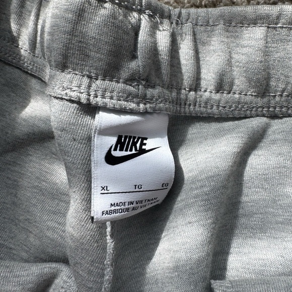 Nike Tech Sweat shorts! - Picture 3 of 4